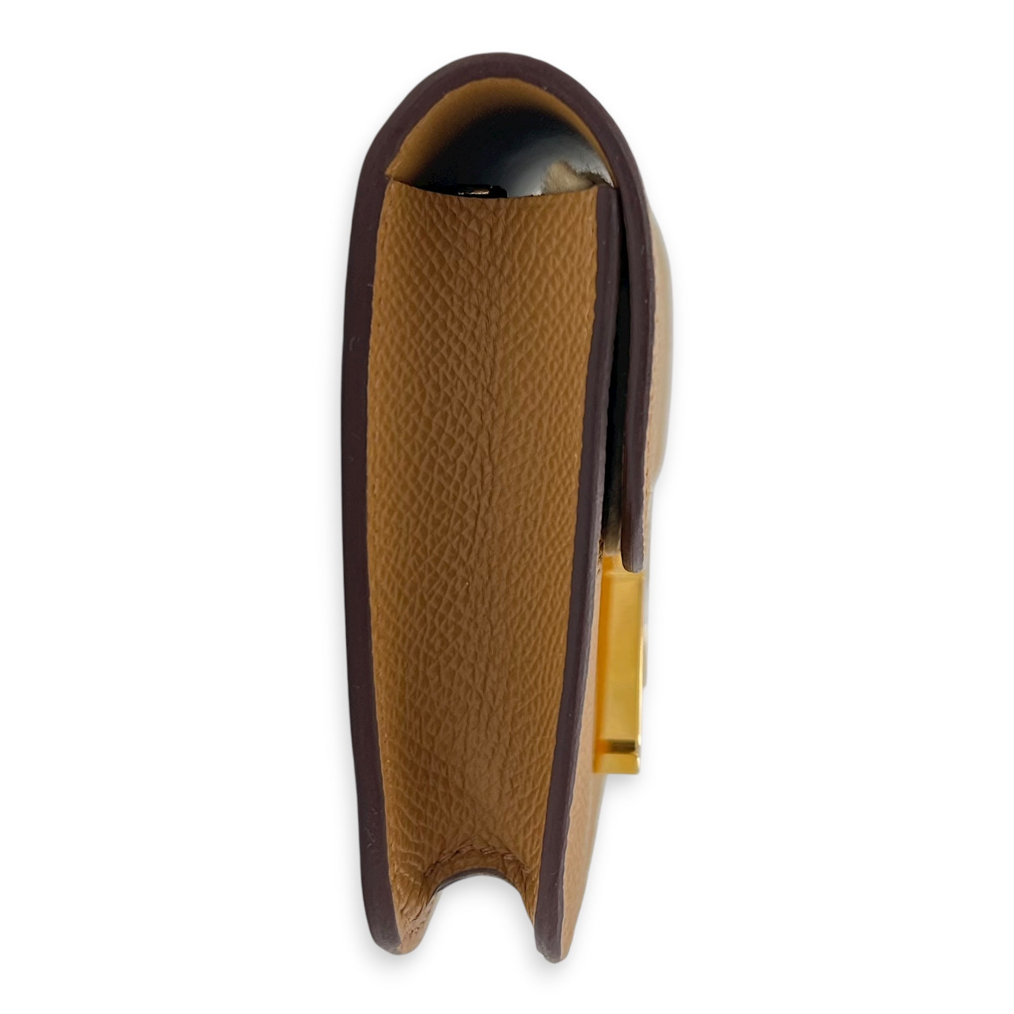 Constance slim biscuit in Epsom, Gold hardware - Image 4