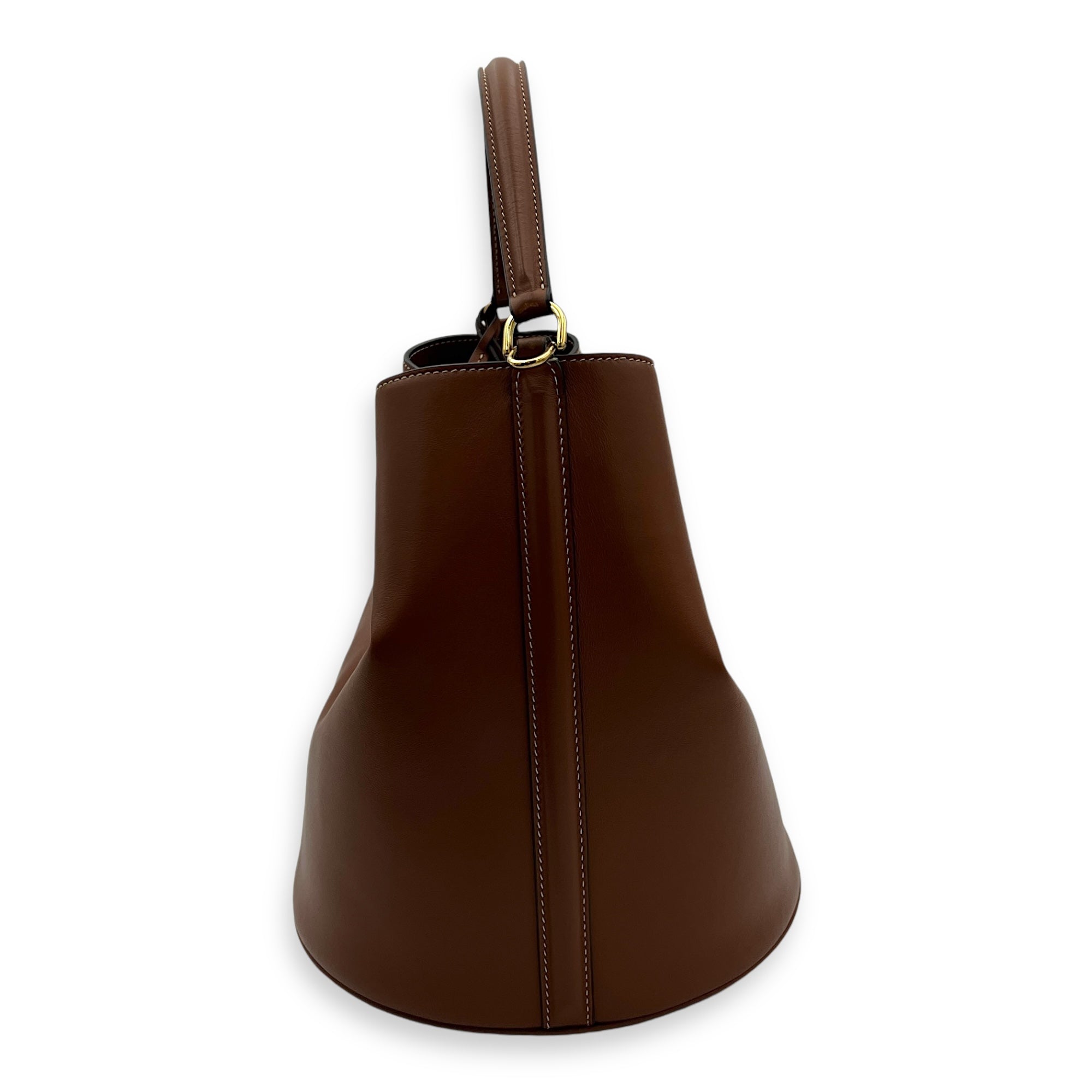 16 Tan Bucket Bag in Calfskin, Gold hardware - Image 5