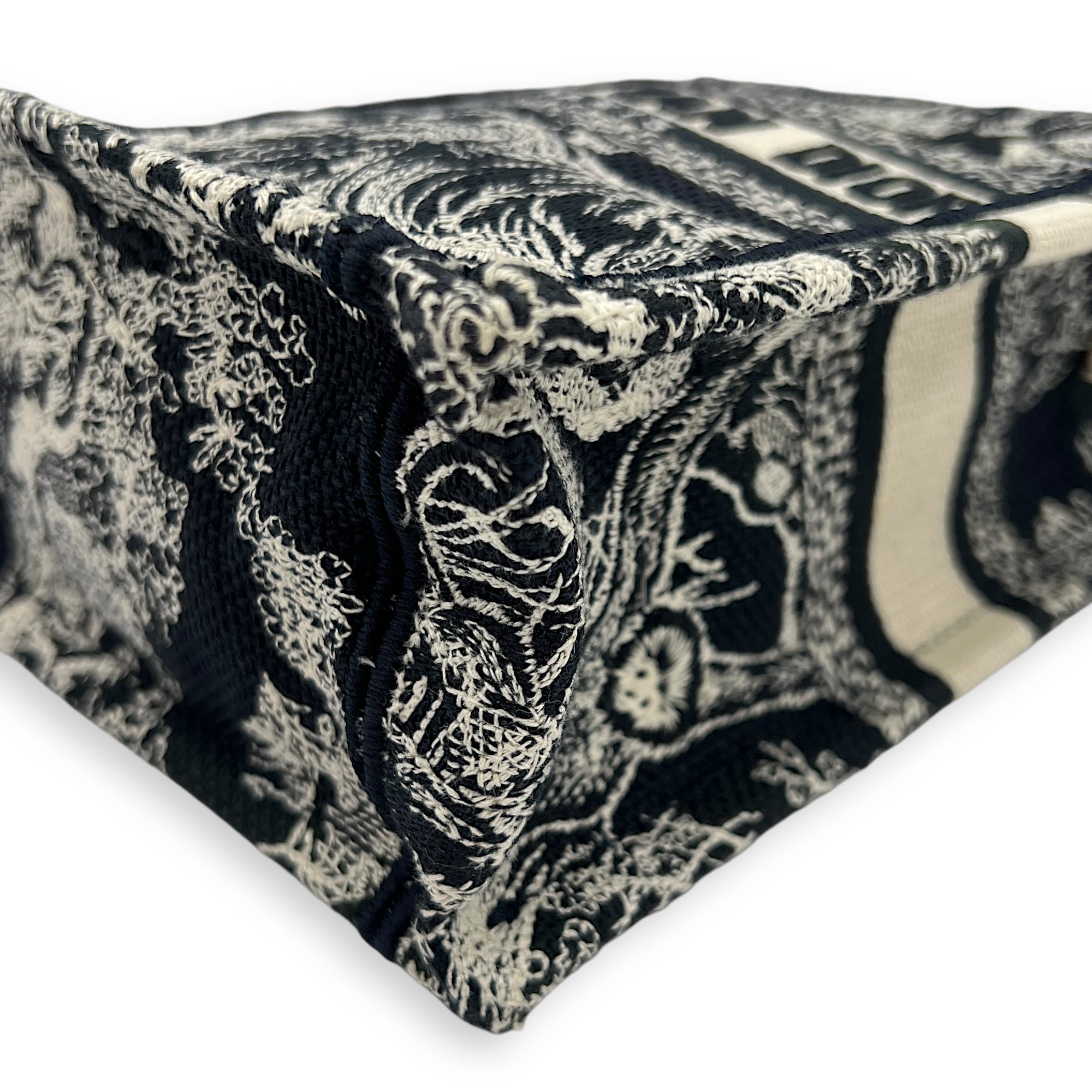 Book Tote Vertical Navy Crossbody Bag in Jacquard, Gold hardware - Image 10