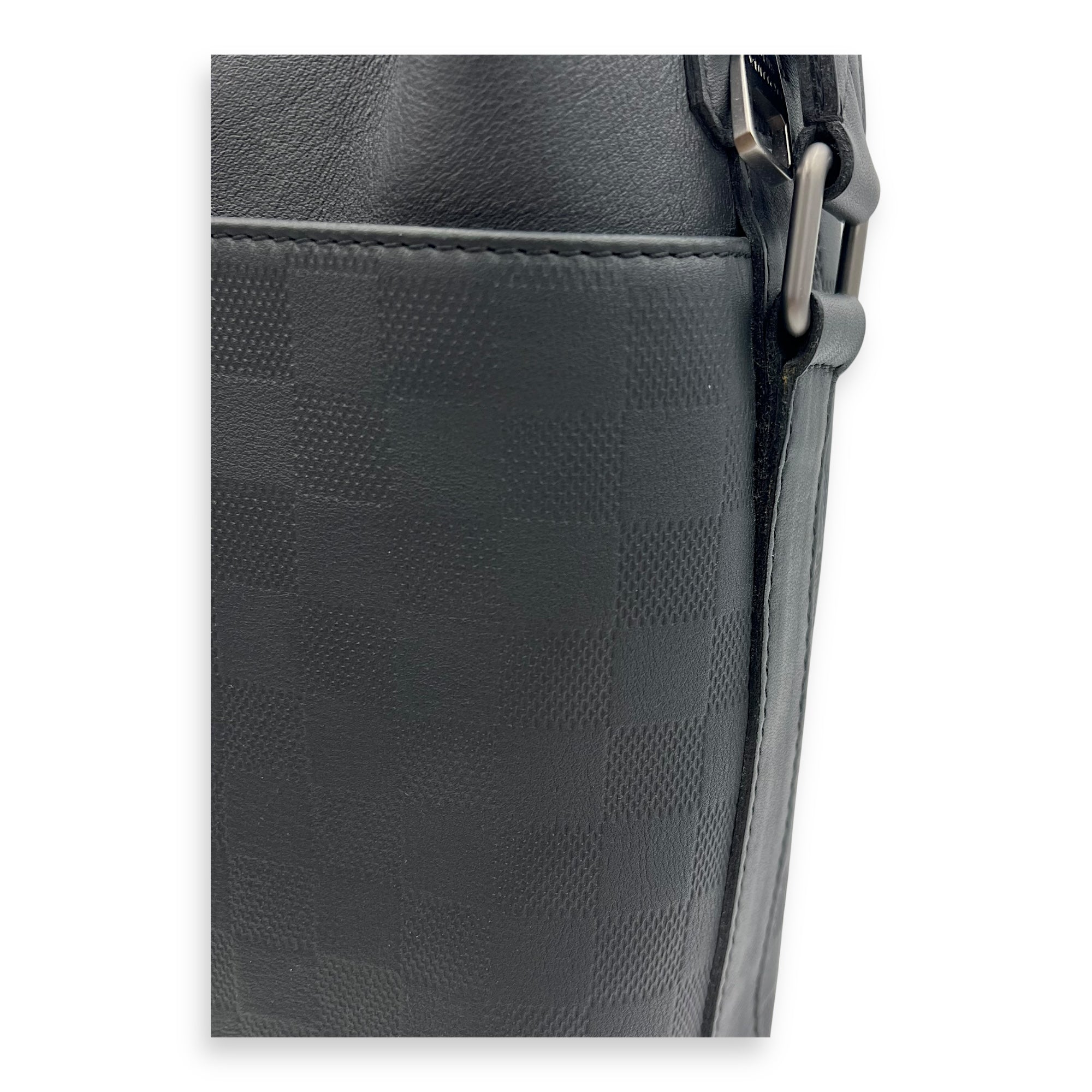 Calypso Messenger Black in Damier Infini, Gunmetal hardware - Image 14