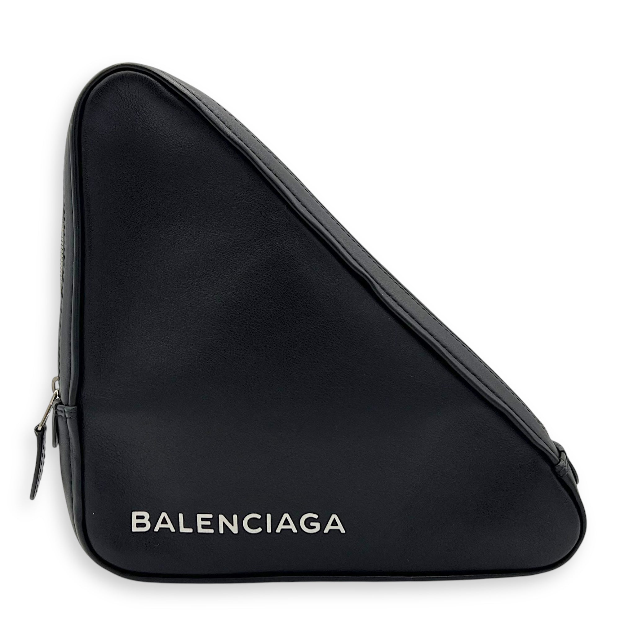 Logo Pouch Black in Calfskin, Silver hardware