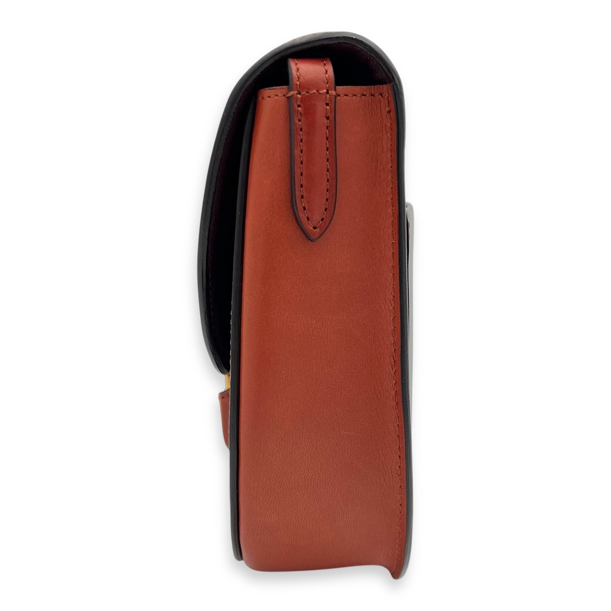 Trotteur Crossbody Bag Red in Calfskin, Gold hardware - Image 5