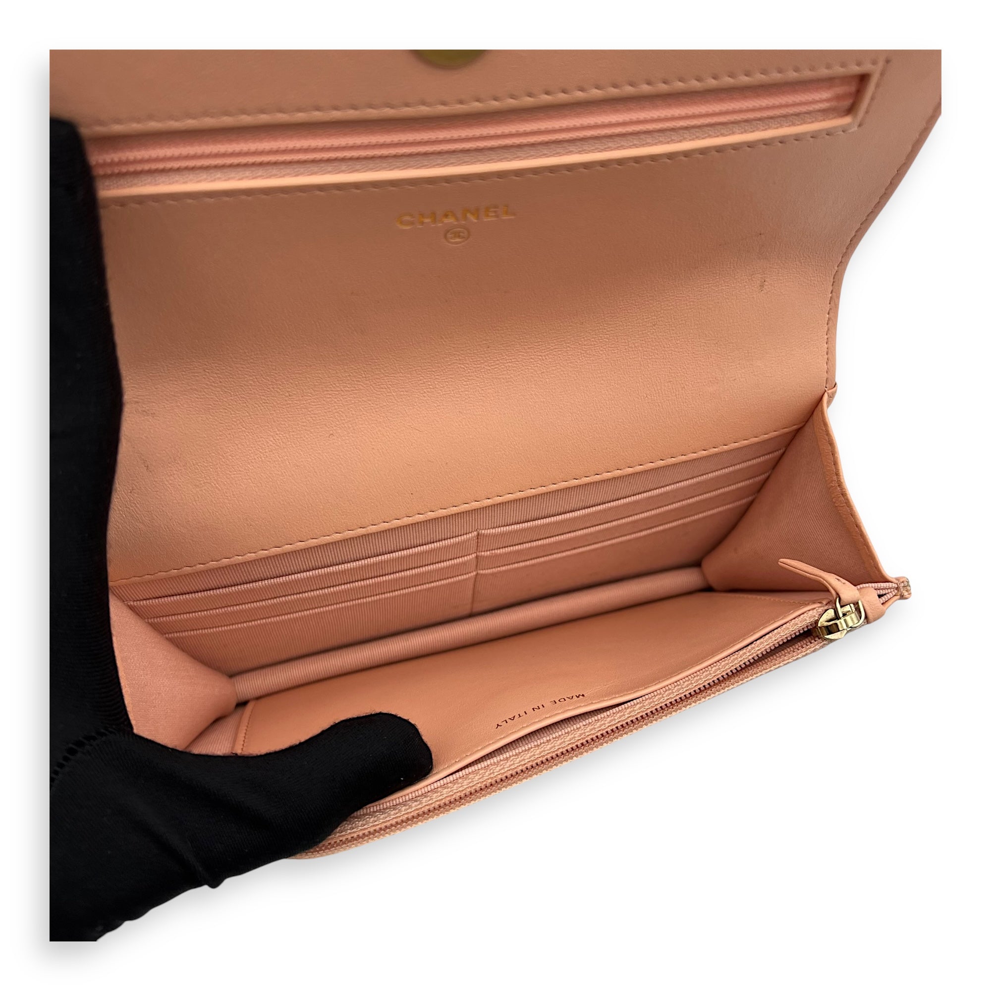 C19 Wallet On Chain Peach in Lambskin, Mixed hardware - Image 7