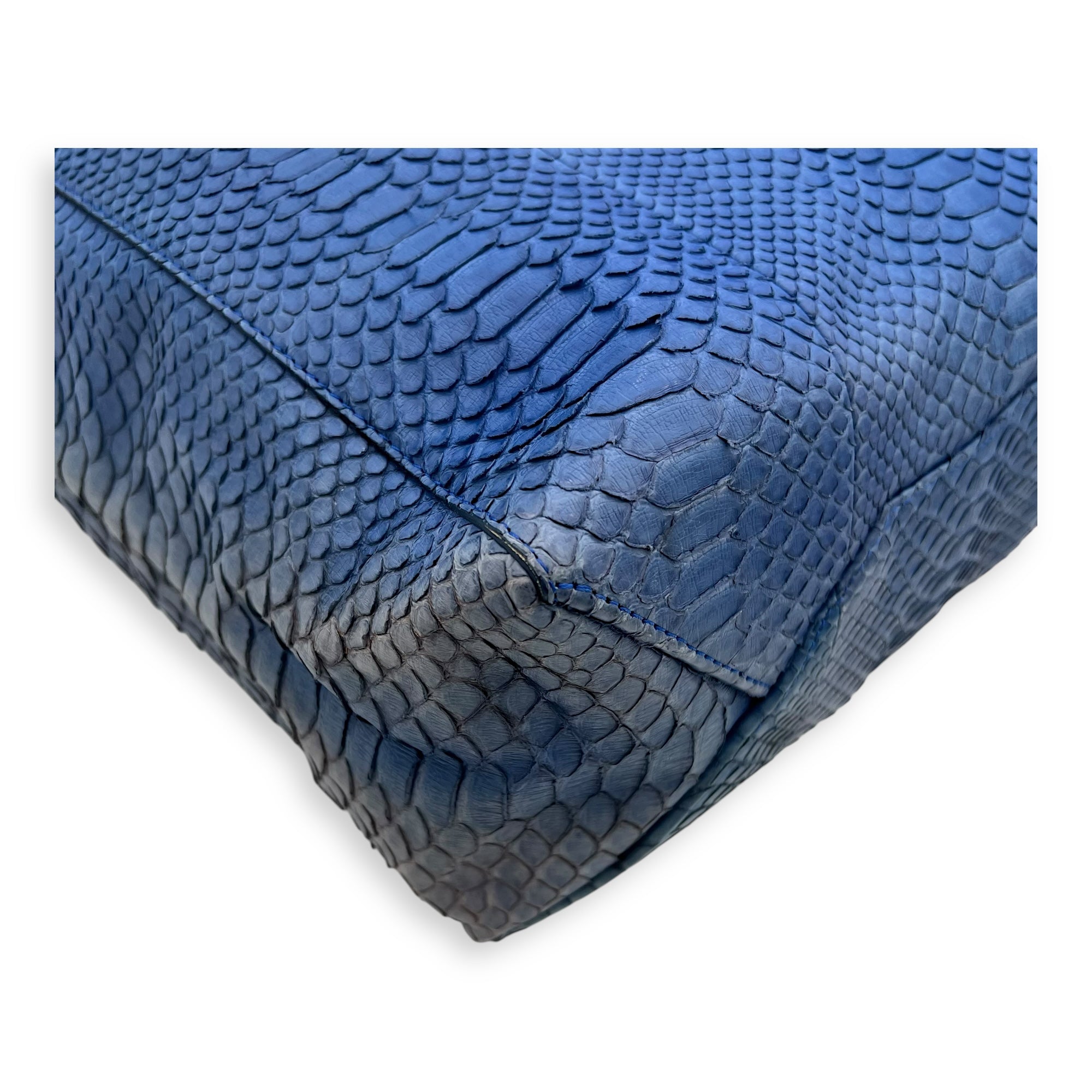 Cabas Tote Bag Blue in Python Leather, Gold hardware - Image 11